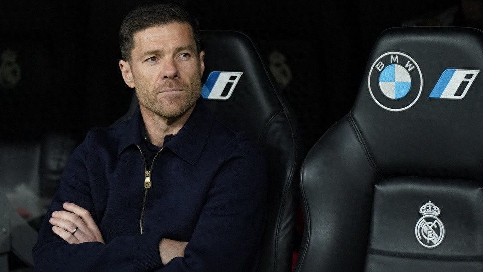 名记：阿隆索执教皇马前景堪忧，或仅半年即下课