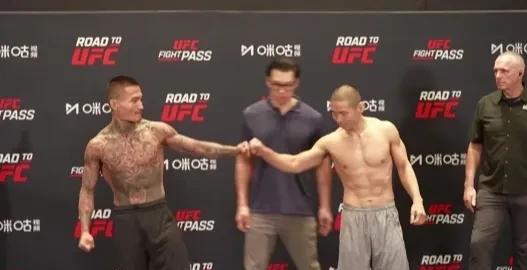 李凯文这次会被UFC签约吗？
明天他就比赛了，他的对手是韩国人，这个韩国人看起来