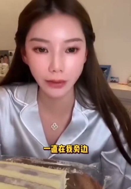 马筱梅说选择在湾湾坐月子是因为老公工作忙婆婆年龄大，自己亲戚朋友都在湾湾方便照顾