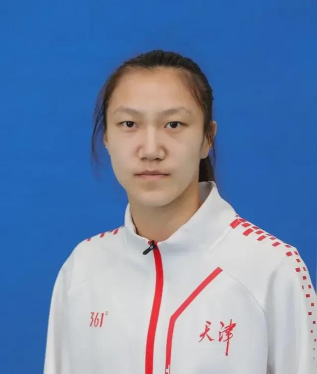 天津女排董明霄，上场机会到了

全运会预选赛临沂赛区，天津女排首战迎战辽宁女
