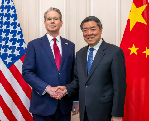 关键时刻！中美谈判出现戏剧性一幕，美财长提前离开伦敦，美媒抱怨美国从未如此委屈过