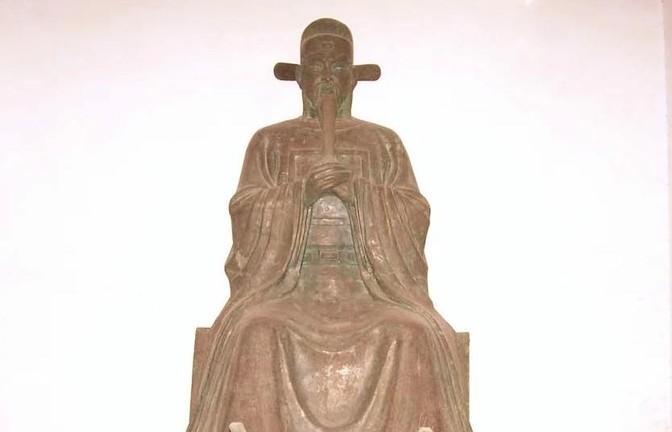 1402年，37岁的兵部尚书铁铉，被放进滚烫的油锅烹炸，同时，其妻杨氏也被送进教