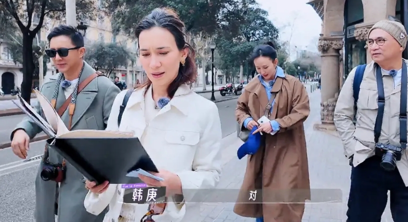 卢靖姗吐槽“在美国的生活太无聊“，仅去生活了半年时间，就哭求爸爸让自己回香港。