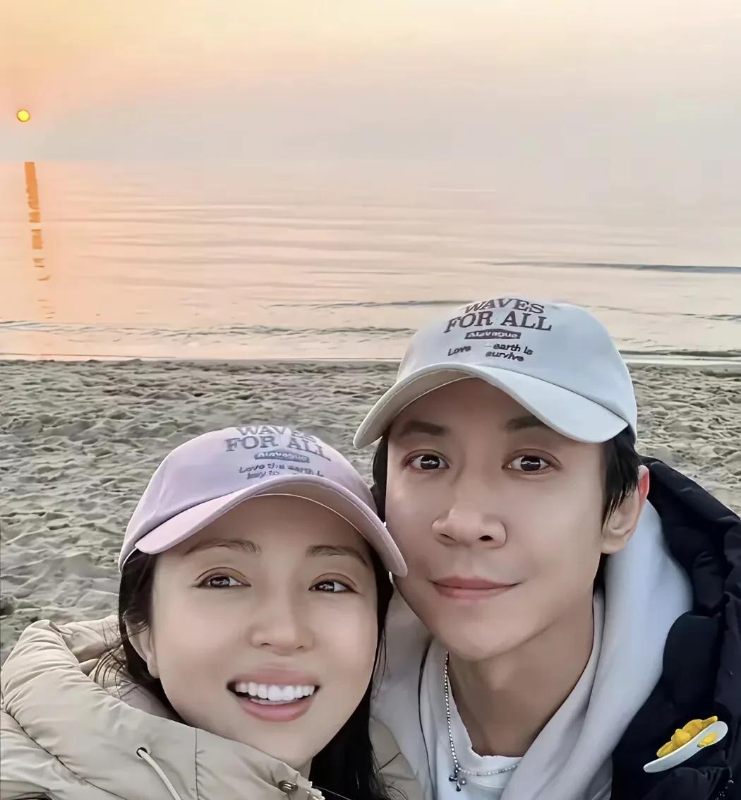 董璇和张维伊领证是早晚的事儿，其实张维伊不丑，就是太瘦，虽然大家说她两财富有差距