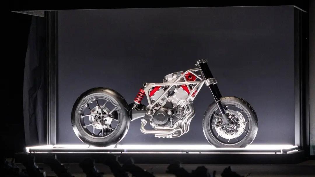 本田V型三缸摩托车，有望米兰车展首发，会有哪些看点呢？