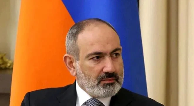 亚美尼亚彻底断俄语课











亚美尼亚总理帕希尼扬突然下令，全国中