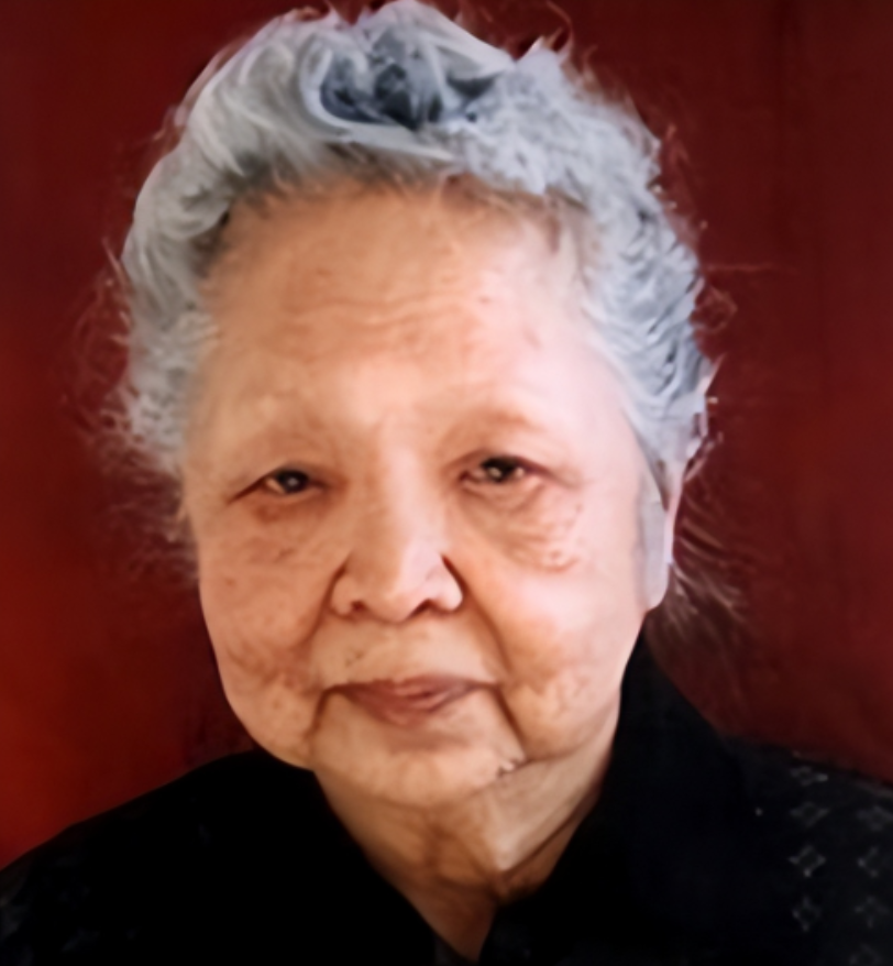 1957年，美国海关私吞了中国女人行李箱里面的6800美金，她却开心地笑了，殊不