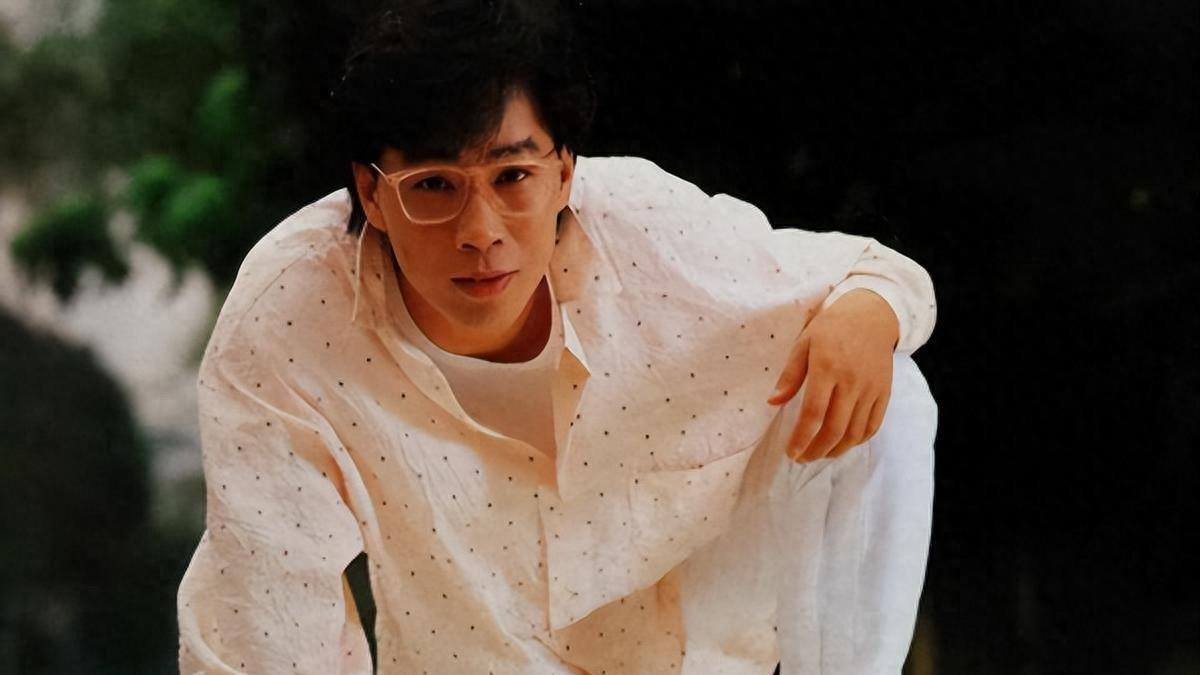 他们曾是娱乐圈的风云人物，如今无儿无女无人赡养，这 4 位演员晚年独居养老院