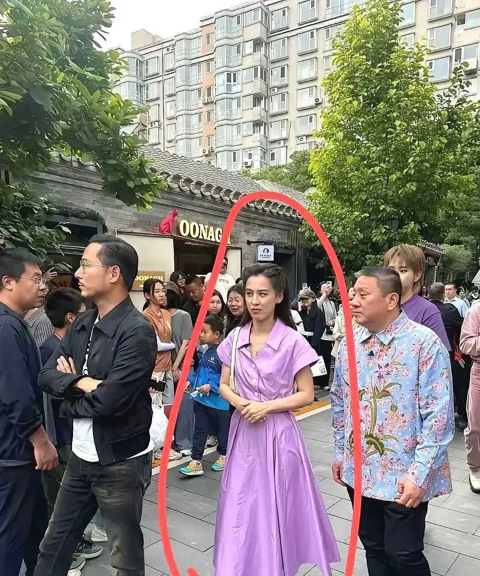 大叔你抢镜了