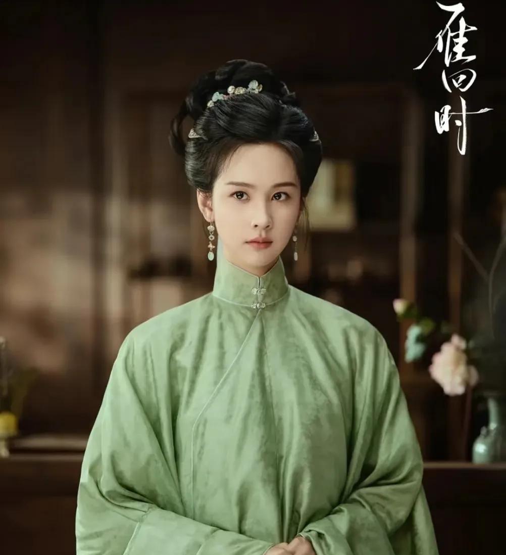 鞠婧祎会不会被压番不清楚，但郭敬明背后偷笑倒是真的！
苦尽甘来，陈都灵也算是熬出