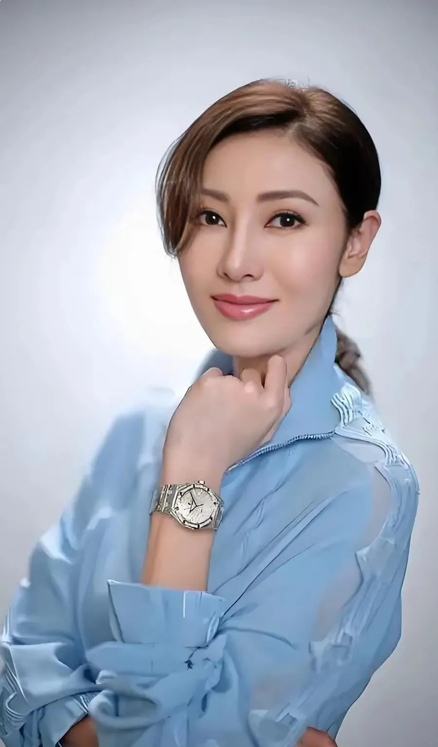 李嘉欣的豪门生活











天哪！豪门太太的生活，居然是这样！你绝对
