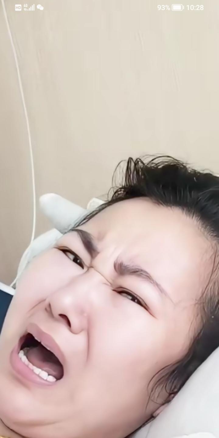泪目，夫妻俩大难临头各自飞，妻子患癌两年后，才有点好转，丈夫又查出患癌晚期，医生