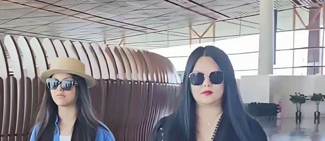 李湘和王岳伦离婚的真正原因并不是性格不合，也不是女强男弱，而是金钱。李湘是名人，