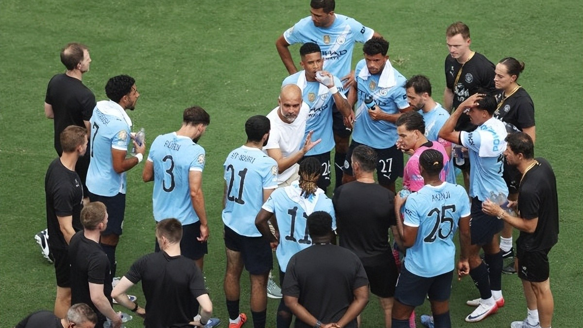 高温下的美加墨世界杯，继续上下半场三分钟饮水时间