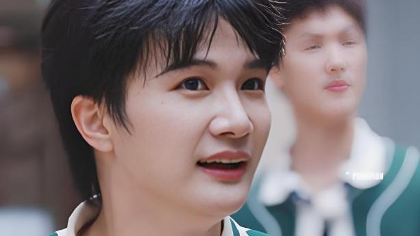 奔跑吧：拖拽事件后续，导演不知悔改，周深暖心回应，引全网盛赞