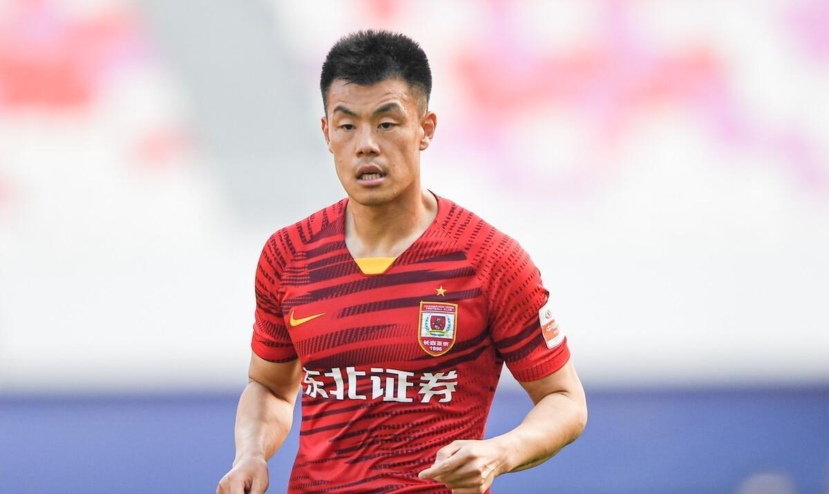 长春亚泰是真的废，11打9被浙江队绝平。 不懂为什么这么多人喷马宁，但凡换个外籍