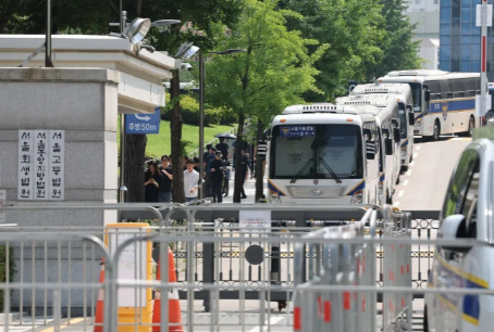 李在明速战速决，尹锡悦没想到，逮捕如此之快，金建希也难逃制裁
7月9日，韩国首尔