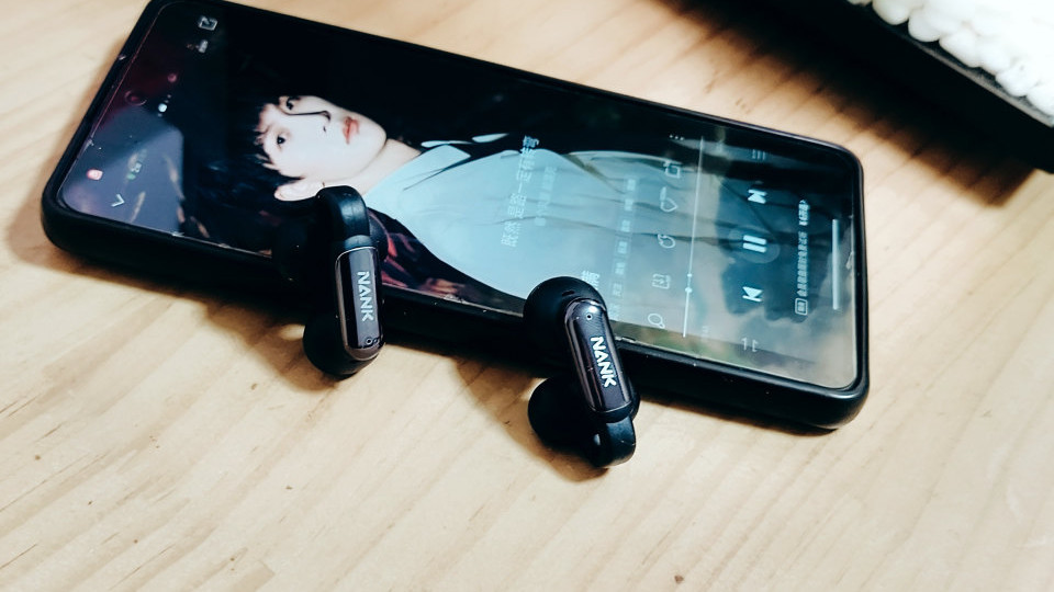 不再担心耳道损伤，南卡Clip Pro夹耳开放耳机带来新体验