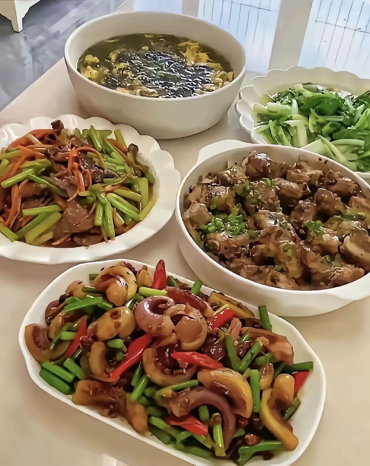 有一个菜是模具，你发现了吗