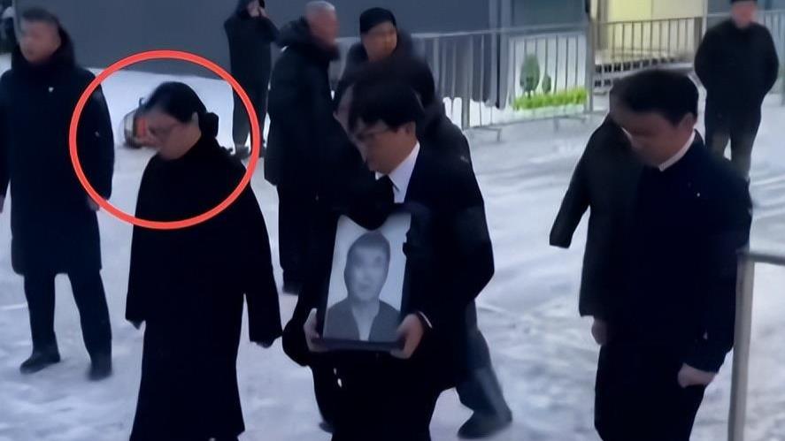 风雪送别聂卫平：兰莉娅的24年守护，让邓亚萍一句话成真