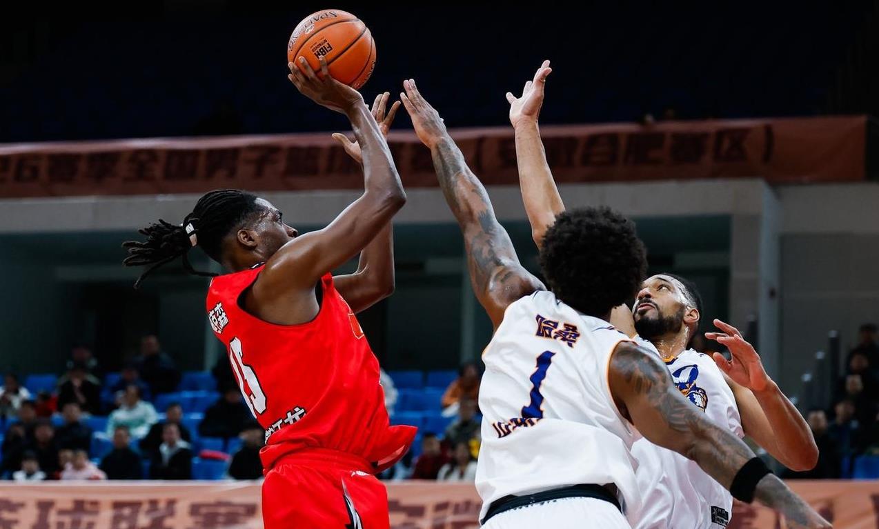 NBL联赛25日晚结束第二轮最后两场比赛，两支主队均在当晚喜迎赛季首胜。
石家庄