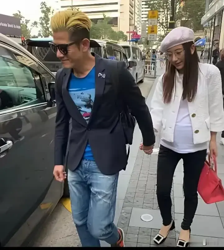 网红嫁入豪门就是生育机器，靠生育栓住男人的心，方媛就是个例子，这才几天都生三胎了