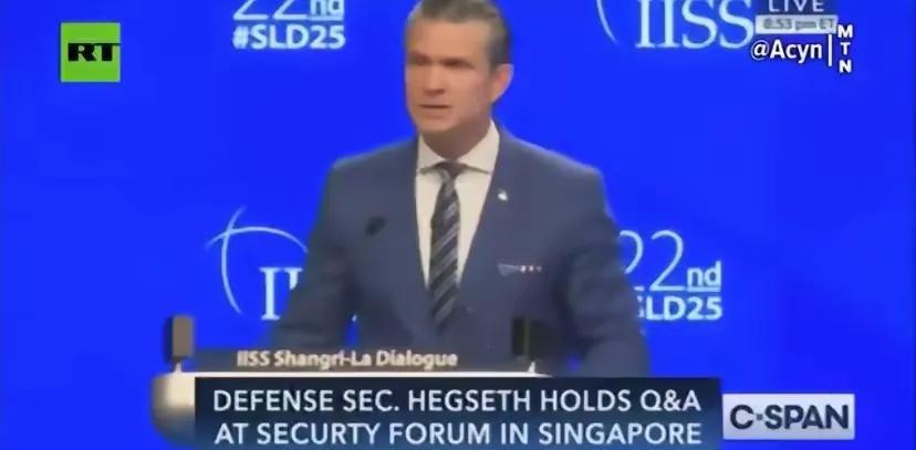 他这句话已经是一把赤裸裸地明牌了。
“如果中国企图武力攻台，将面临[毁灭性的打击