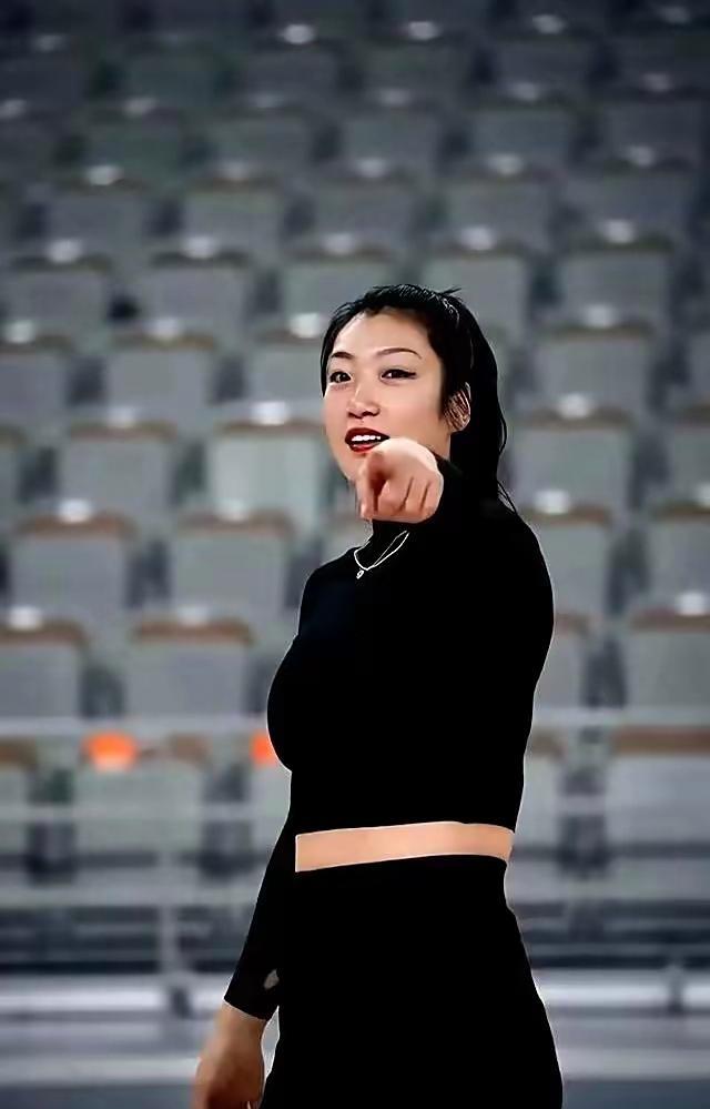 没有你真的输了，没有李梦球队就没有了串联全场的球员，没有李梦球队就没有了领袖，明