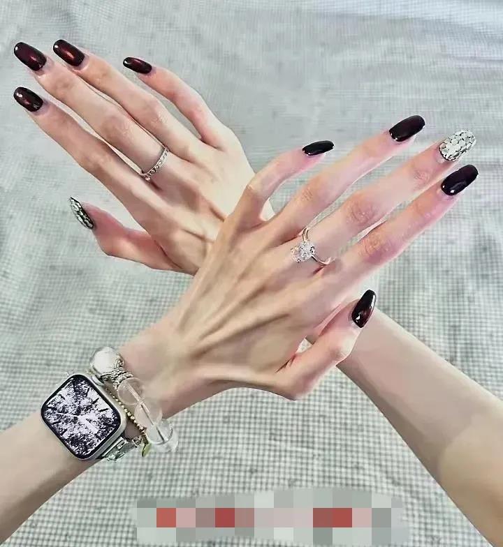 网友:
失业了，恳请各位大佬帮我看看这手适合做什么活儿比较好？谢谢！