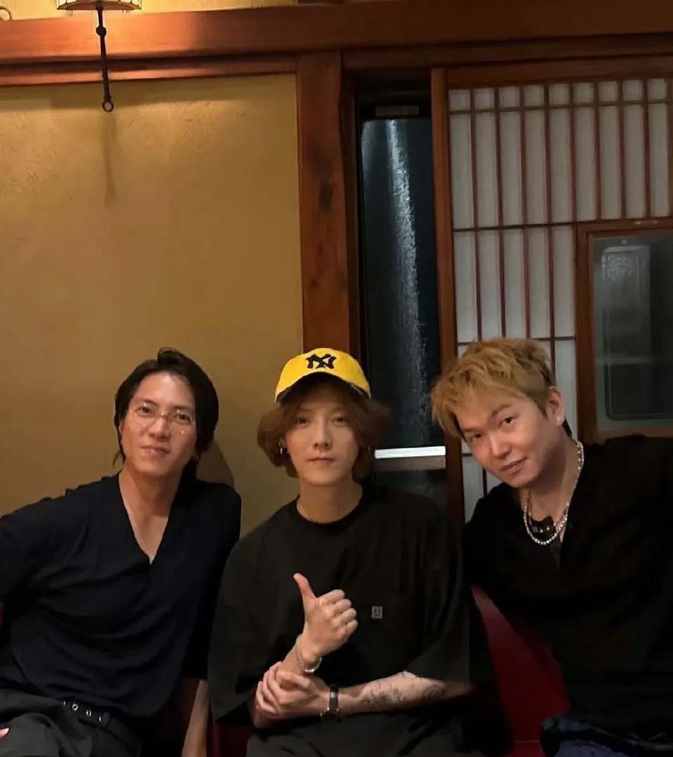鹿晗ins晒与山下智久合照，追星成功的梦幻联动！
今日，娱乐圈被一则消息强势刷屏