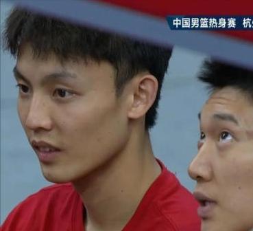半场结束！中国男篮48：40委内瑞拉，郭士强只给了三分钟时间给徐杰，徐杰上场就贡