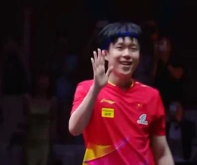一觉醒来天塌了！
为什么大头的谣言越演越烈了，
一下整出来几个女朋友。
实