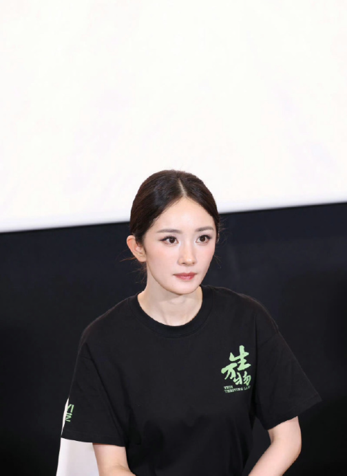 杨幂生图真的简单又耐看，谁能不爱