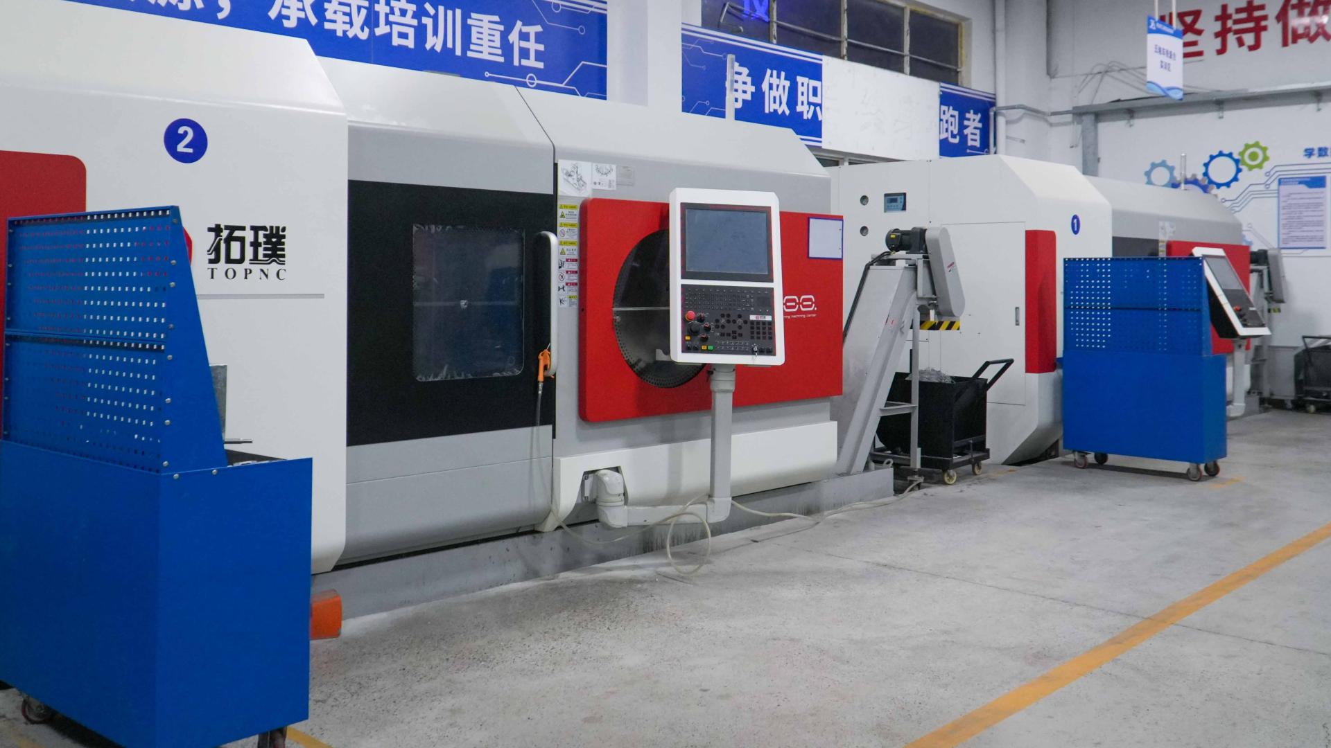 苏州数控培训怕踩坑？昆山匠工 20 年实战教学，毕业即就业！