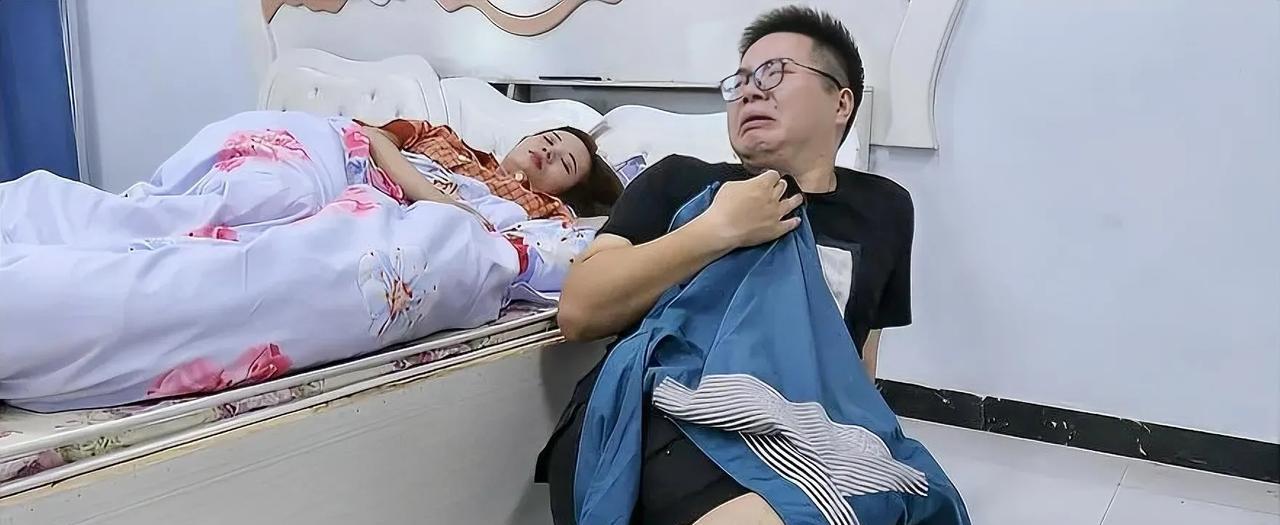 昨天晚上做了一个怪梦，半夜把我老公踢醒了，说来挺吓人的，我梦见和老公去他老家，结