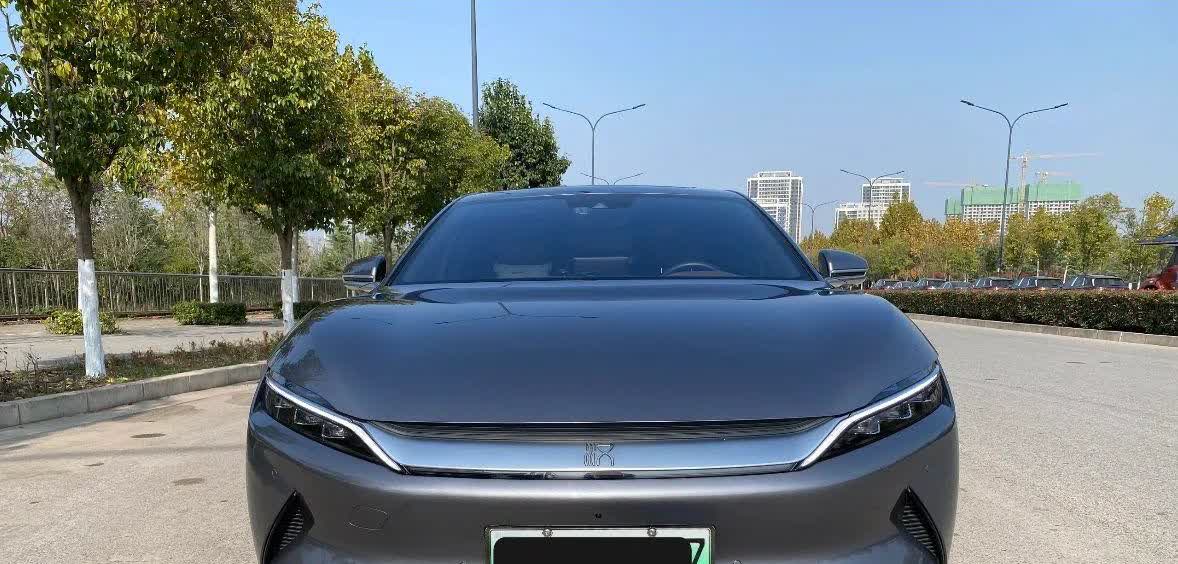 三年前做错一个决定，现在让我彻底失眠了。当年咬牙掏出28万积蓄，把展厅里那台全新