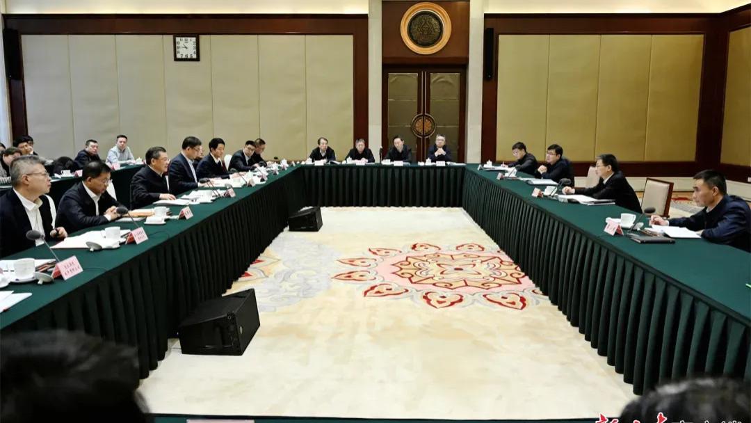 国家统计局召开甘肃省企业座谈会，弘信电子董事长李强受邀出席并作主题发言