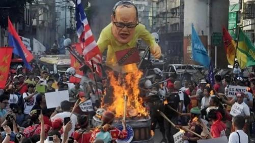 发动政变逼马科斯下台！菲律宾军方第4次声明 幕后支持者竟是中情局