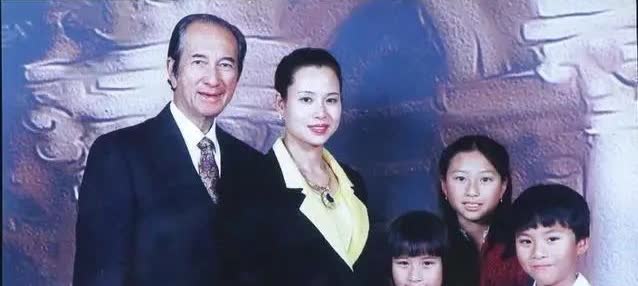 香港赌王子嗣阴盛阳衰，17名儿女中只有6名儿子！

相比风流一世，从年少到年