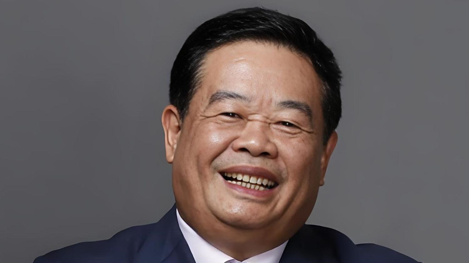 曹德旺回应 “做慈善大方，对员工苛刻” 的质疑，一句 “慈善用的是我个人的钱，不是公司的钱”，把话说