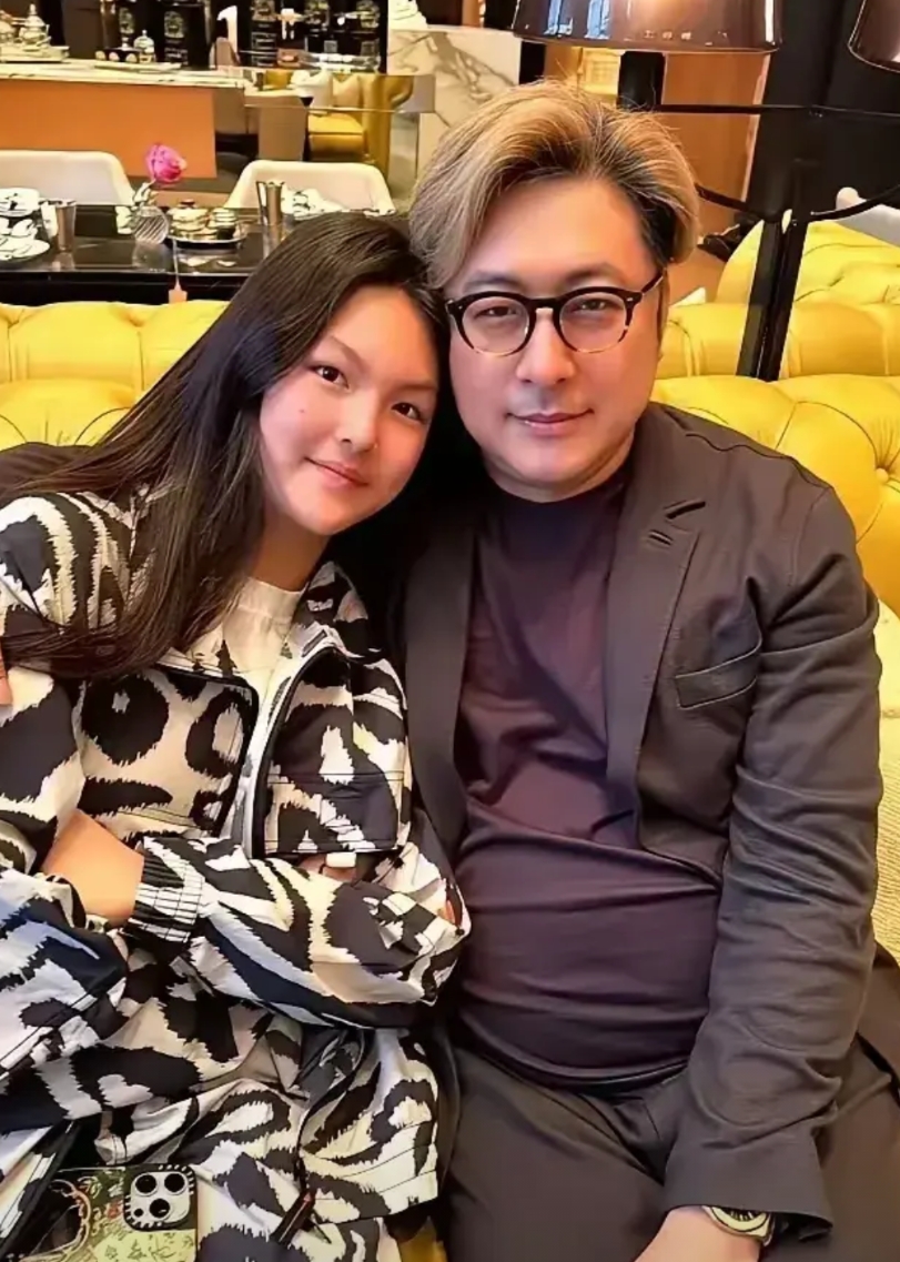 这个事我挺李湘，这些造谣者也太无耻，太缺德了，太没底线了，连孩子也伤害。
这个谣
