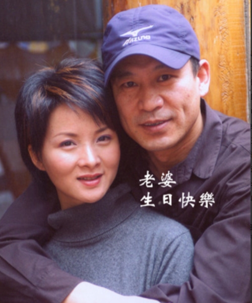当年，27岁的谢兰嫁给大自己11岁的师小红，两人约好了丁克，不要孩子，因为她的父