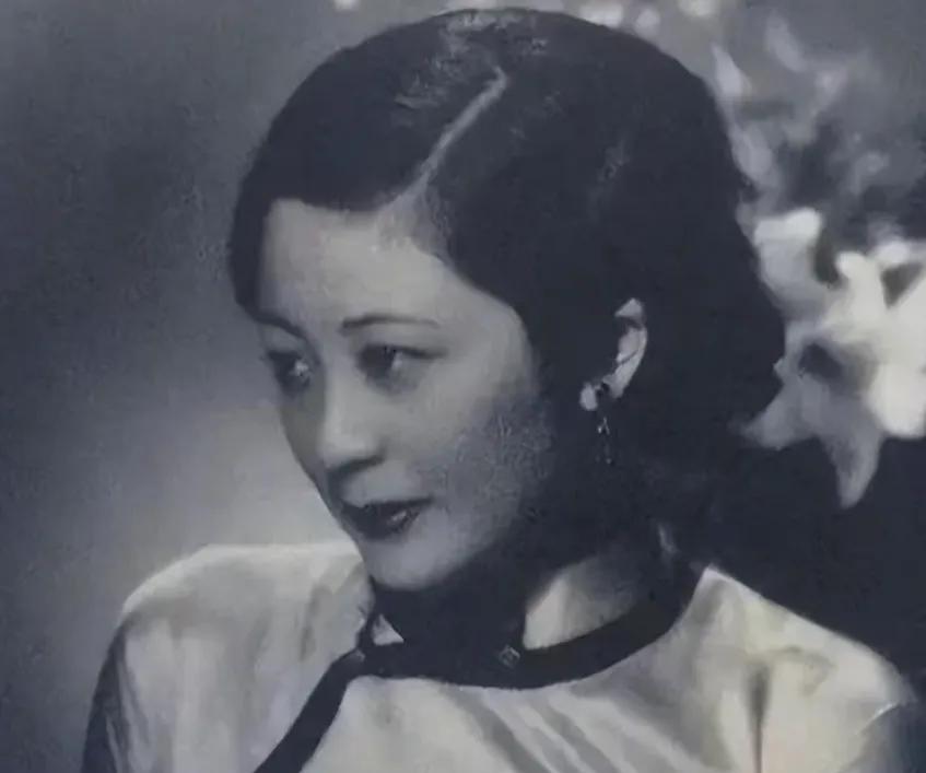 1912年，50岁的曹锟迎娶20岁的富家千金陈寒蕊。新婚夜，一番云雨过后，曹锟倒