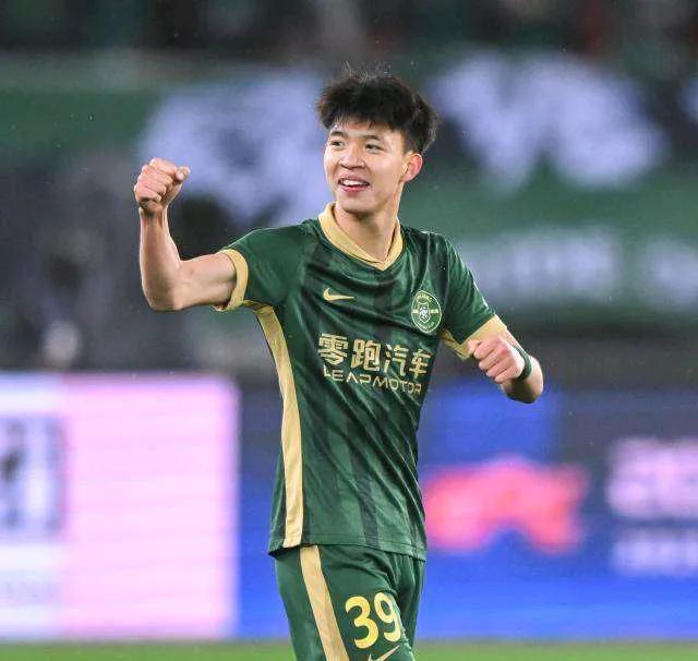 如无意外，王钰栋将锁定国足主力位置！
这名18岁的小将很有可能在世预赛生死战中得