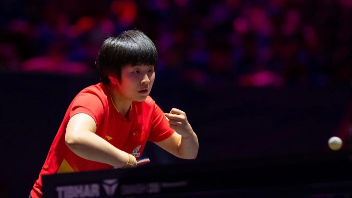 国乒女团3-2日本！超级逆转夺冠，19岁新星救赛点，队友抱头痛哭