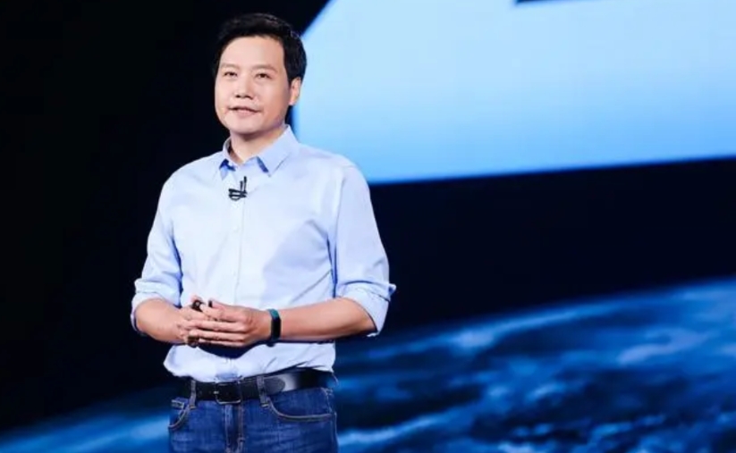 雷军和马斯克，还有乔布斯，高度不同导致结果天差地别
​
​雷军有抱负有决心有毅力