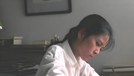 1970年，蔡澜至爱专栏女作家十三妹猝死，粉丝殓房偷拍她唯一照片