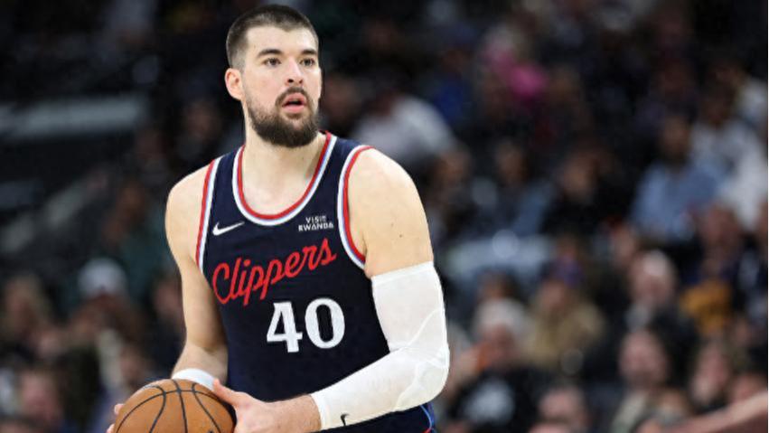 祖巴茨缺席六连胜，尼德豪泽统治攻守，全队流畅！