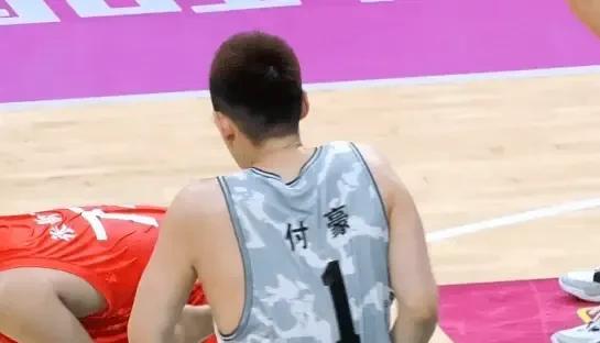 付豪值得尊重，稳拿顶薪！
全运会小组赛收官，付豪成为辽宁队本土得分王，打山东独揽