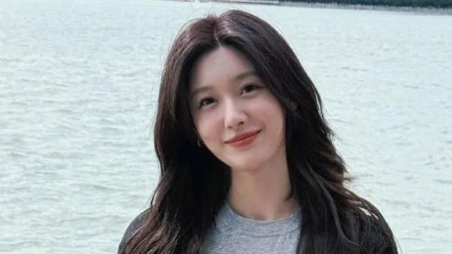 突发！知名女演员王子璇浴室滑倒受伤，退出《她的瞳》拍摄